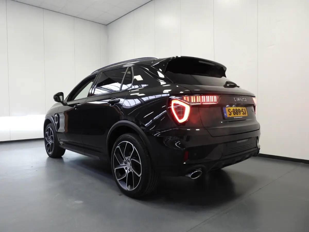 1.5 PHEV BlackLine NAVI/360CAM/SCHUIFDAK/LED/20"LMV!