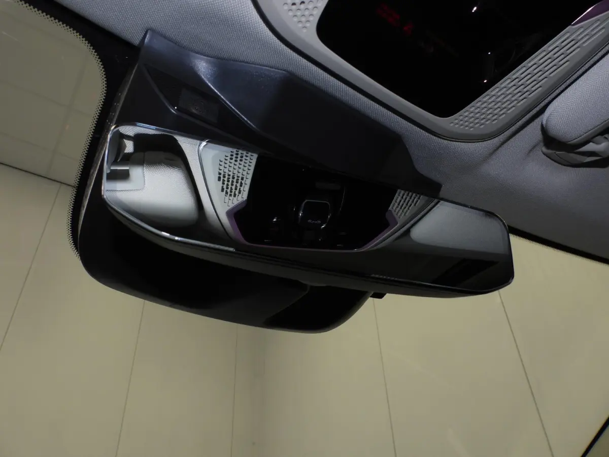 1.5 PHEV BlackLine NAVI/360CAM/SCHUIFDAK/LED/20"LMV!