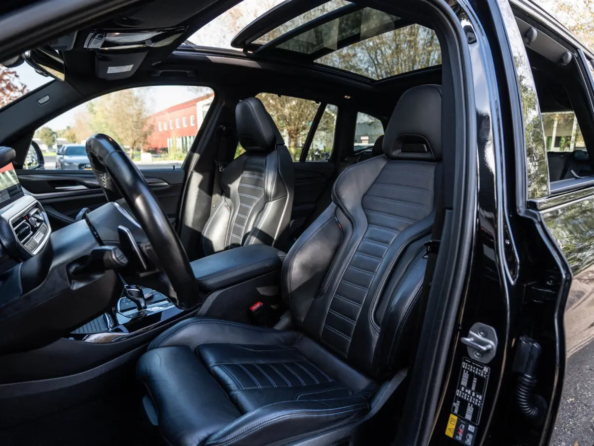 XDrive30e High Executive M Seats/Pano/H&K/Laser/HuD