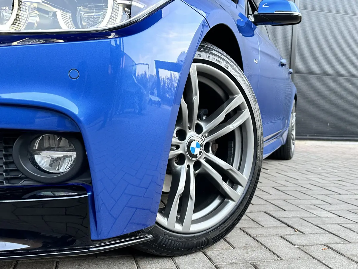 320i LCI | M-SPORT | Performance | PANODAK | LED | Leer |