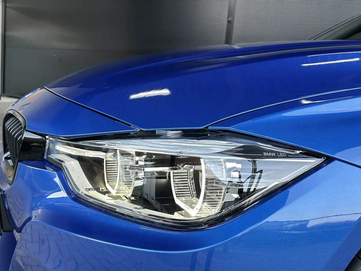 320i LCI | M-SPORT | Performance | PANODAK | LED | Leer |