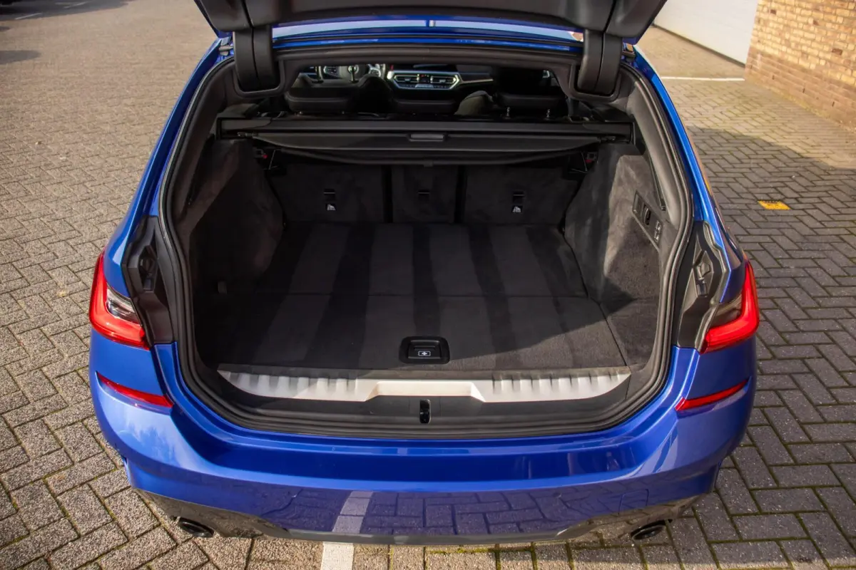 330e M-Sport, SOH 90%, Pano, Leder,Laser