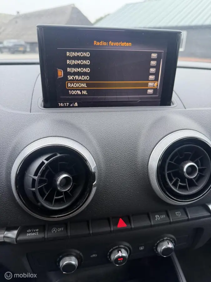 30 TFSI Advance