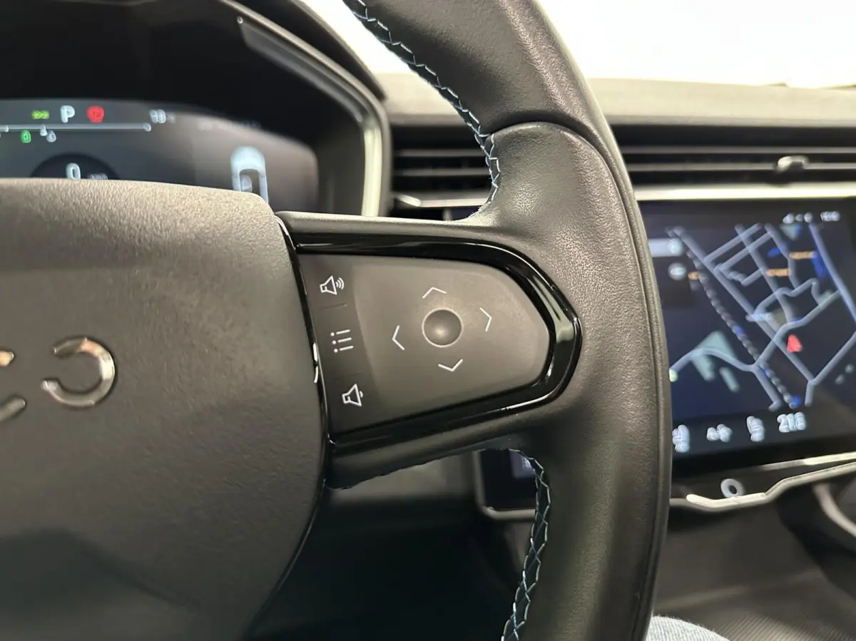 1.5 PANO ACC CAMERA VIRTUAL COCKPIT CARPLAY