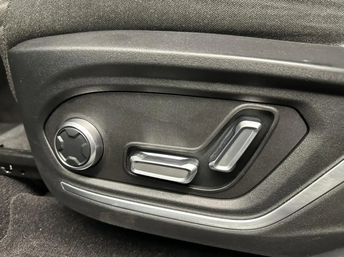 1.5 PANO ACC CAMERA VIRTUAL COCKPIT CARPLAY