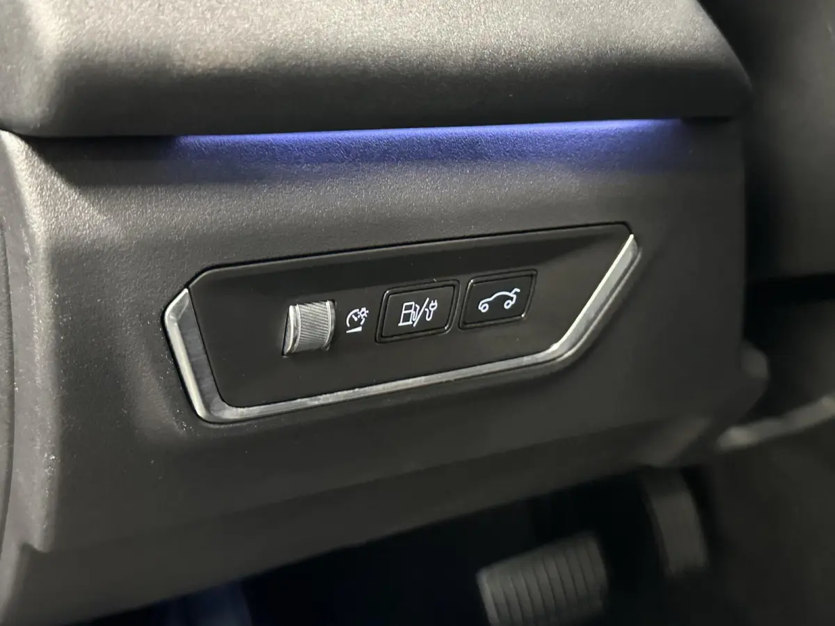 1.5 PANO ACC CAMERA VIRTUAL COCKPIT CARPLAY