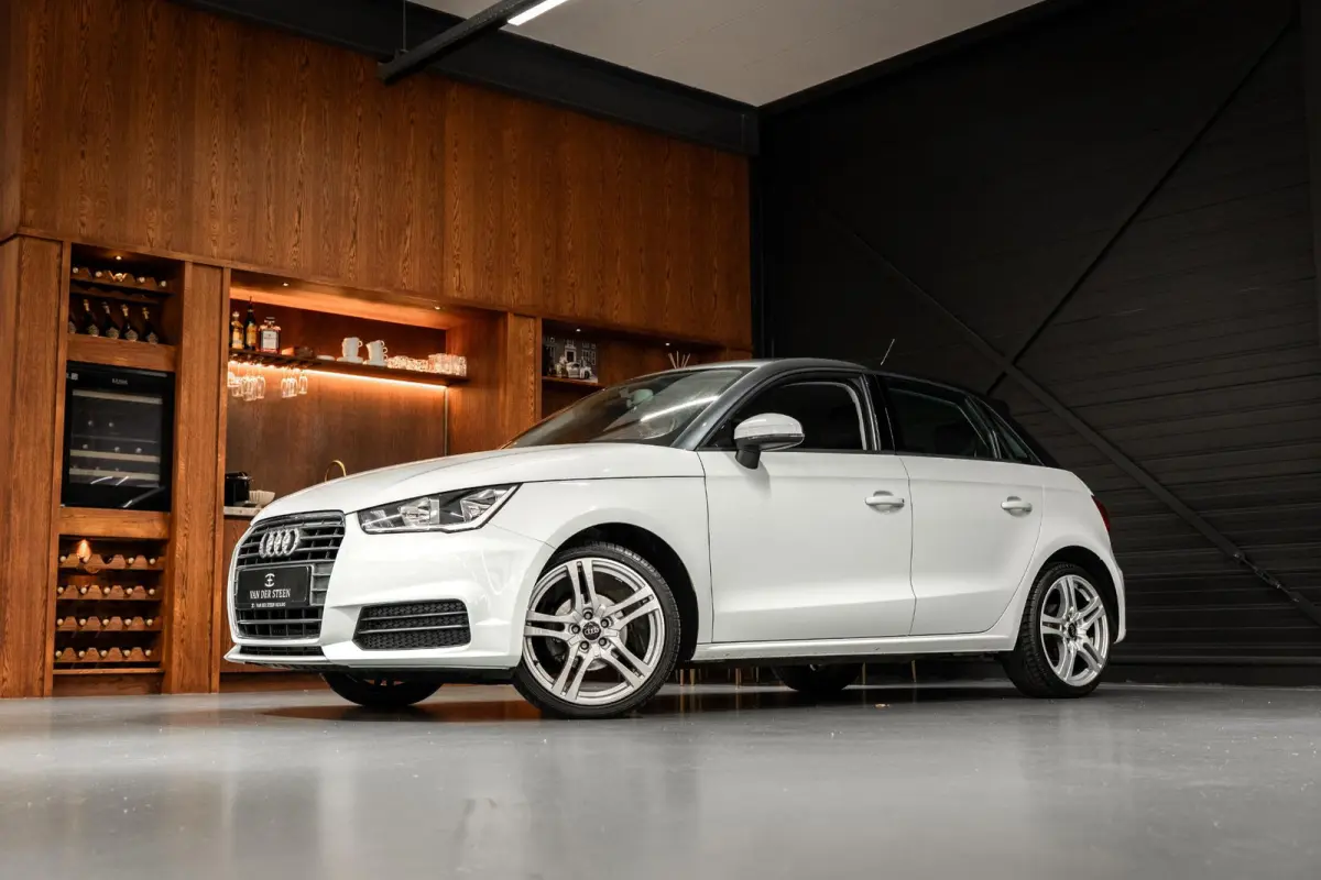 1.0 TFSI Sport Stoelverwarming | Airco