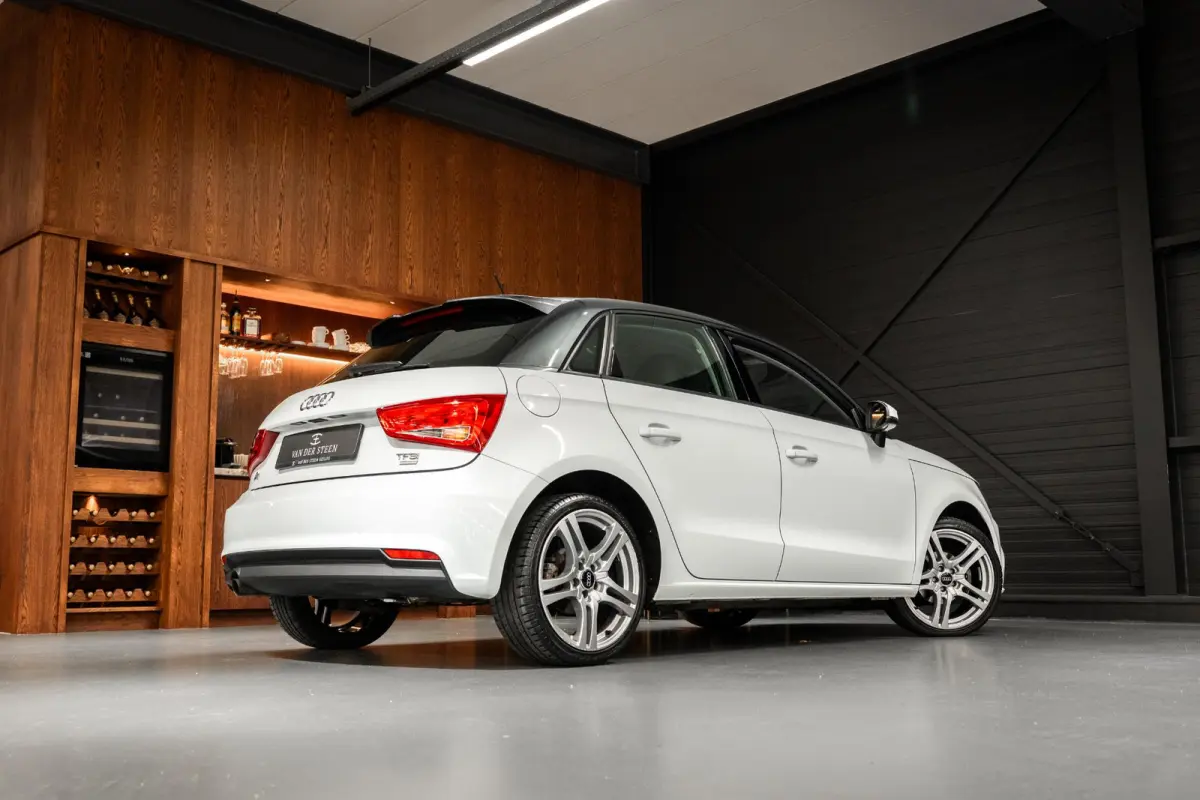 1.0 TFSI Sport Stoelverwarming | Airco