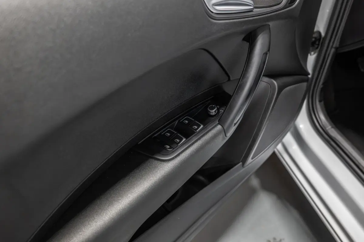 1.0 TFSI Sport Stoelverwarming | Airco