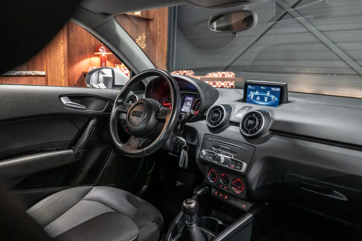 1.0 TFSI Sport Stoelverwarming | Airco