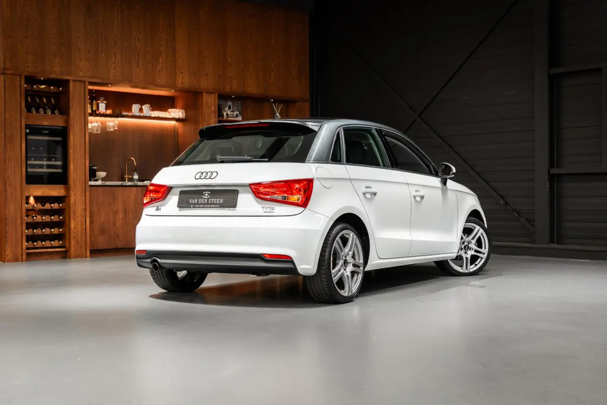 1.0 TFSI Sport Stoelverwarming | Airco