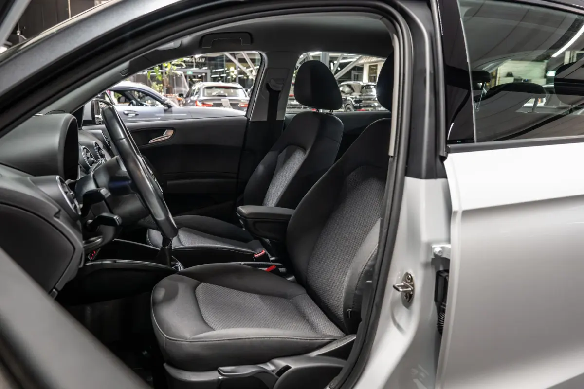 1.0 TFSI Sport Stoelverwarming | Airco