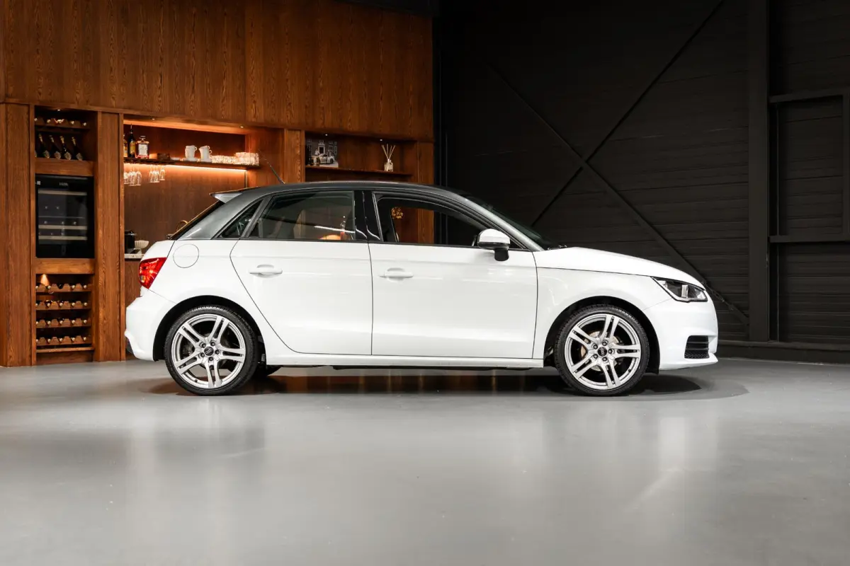 1.0 TFSI Sport Stoelverwarming | Airco