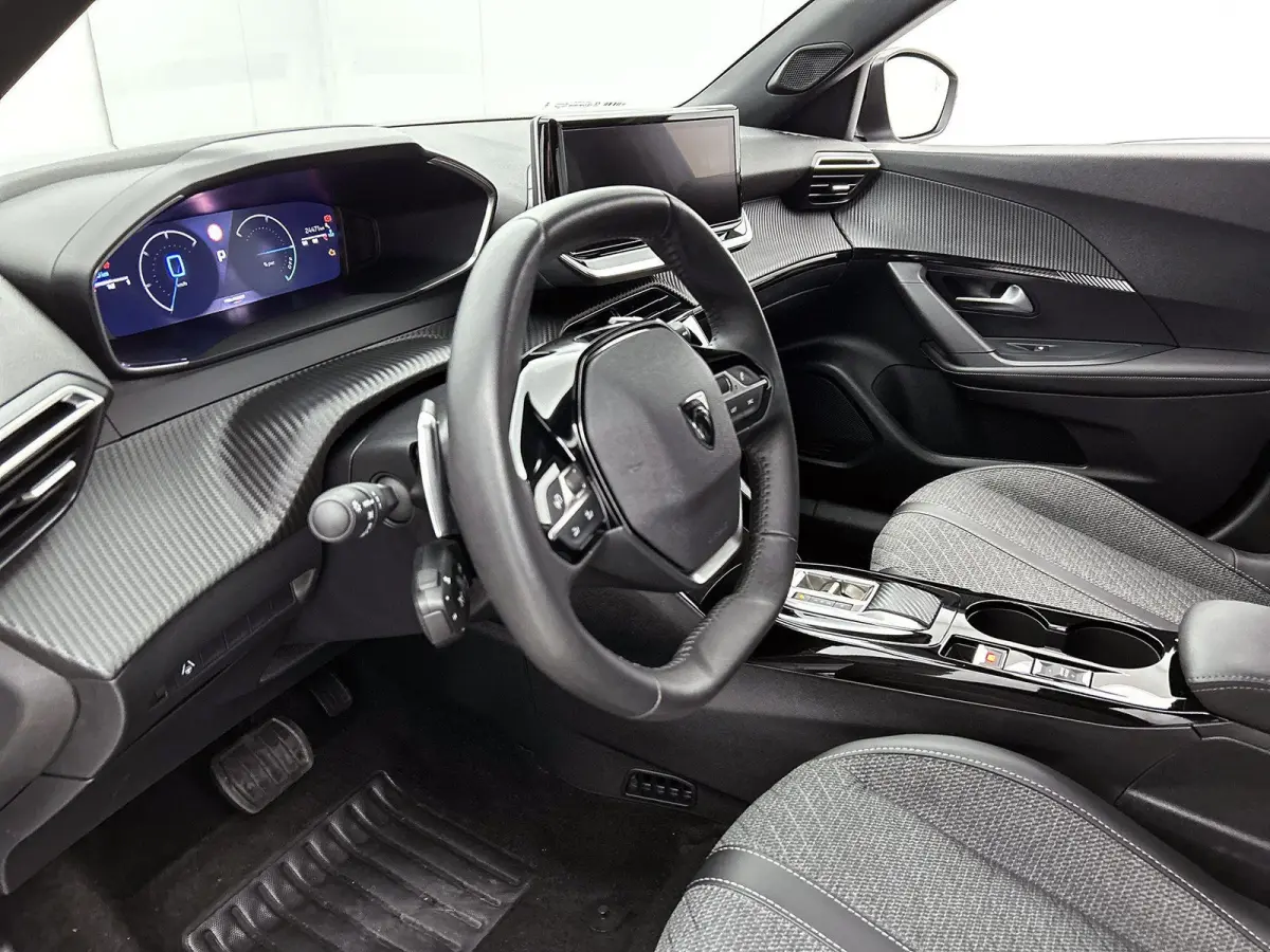 SUV Allure Hybrid 145pk Automaat | Navigatie | 360° Camera | Climate Control | Adaptieve Cruise Control | Parkeersensoren v+a | Dodehoeksensor | Draadloze Apple Carplay / Android Auto | Dig