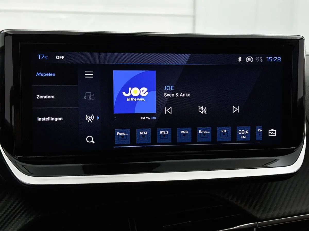 SUV Allure Hybrid 145pk Automaat | Navigatie | 360° Camera | Climate Control | Adaptieve Cruise Control | Parkeersensoren v+a | Dodehoeksensor | Draadloze Apple Carplay / Android Auto | Dig