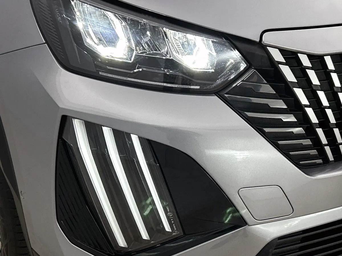 SUV Allure Hybrid 145pk Automaat | Navigatie | 360° Camera | Climate Control | Adaptieve Cruise Control | Parkeersensoren v+a | Dodehoeksensor | Draadloze Apple Carplay / Android Auto | Dig