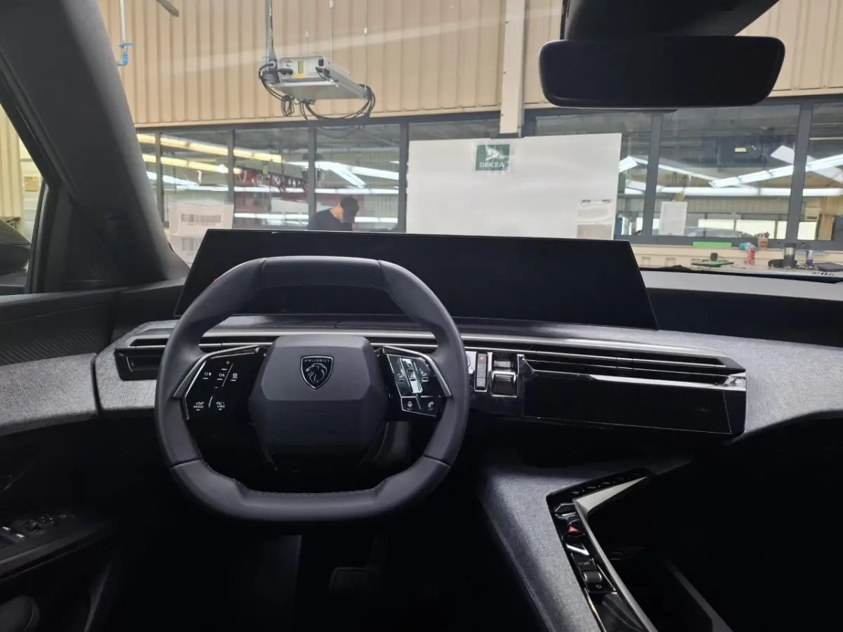 1.6 plug-in Hybrid 195 Allure tot 8 Jaar Garantie ! | Navigatie | 360 Camera | Climate Control | Dodehoekdetectie | !!