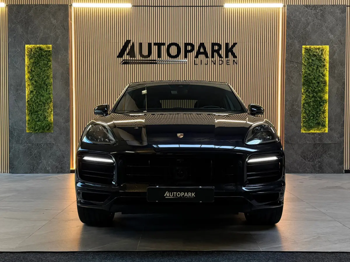 3.0 E-Hybrid Sport Chrono PANO|BOSE|HuD|SOFTCLOSE|ACHTERAS|SPORTUITLAAT|KEYLESS|PID|360 CAMERA|22 INCH|VOL!