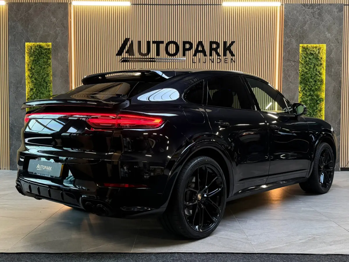 3.0 E-Hybrid Sport Chrono PANO|BOSE|HuD|SOFTCLOSE|ACHTERAS|SPORTUITLAAT|KEYLESS|PID|360 CAMERA|22 INCH|VOL!