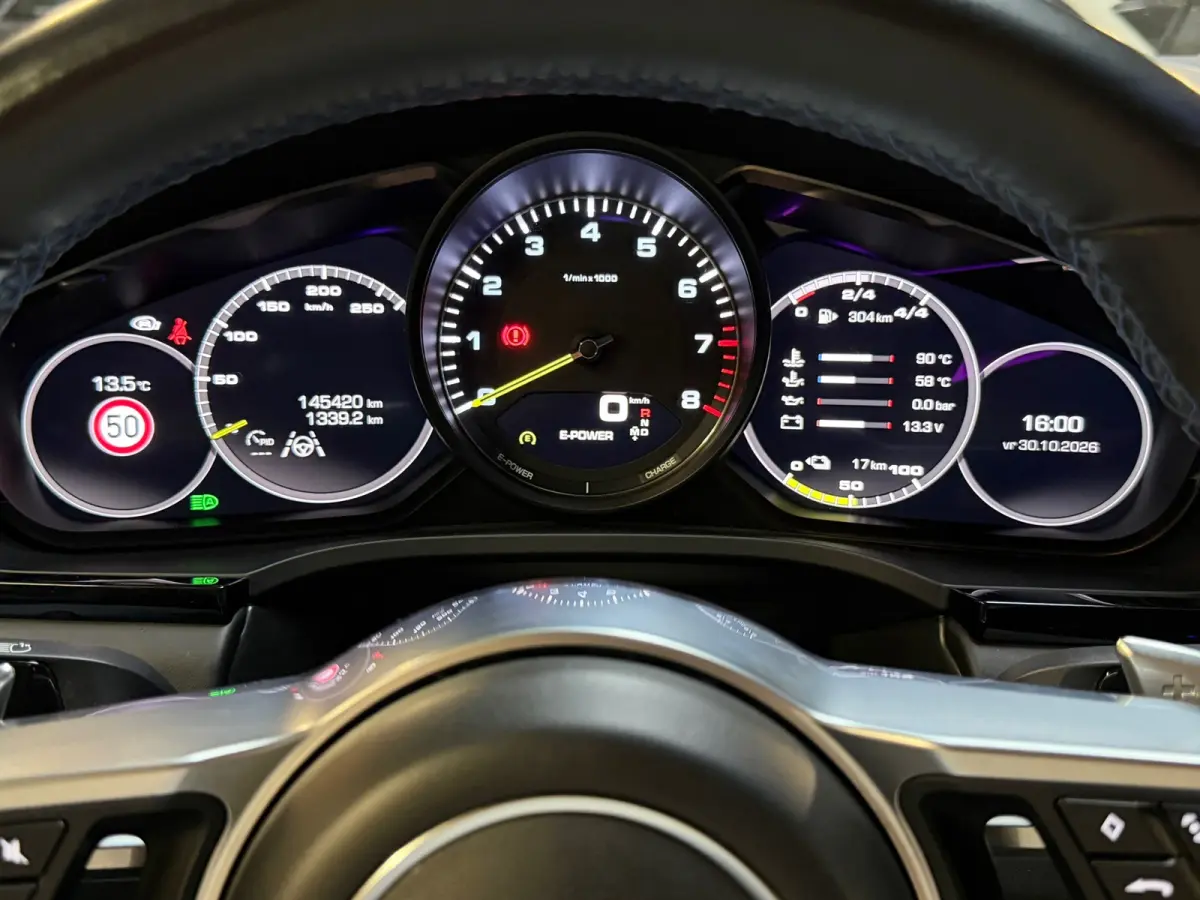 3.0 E-Hybrid Sport Chrono PANO|BOSE|HuD|SOFTCLOSE|ACHTERAS|SPORTUITLAAT|KEYLESS|PID|360 CAMERA|22 INCH|VOL!