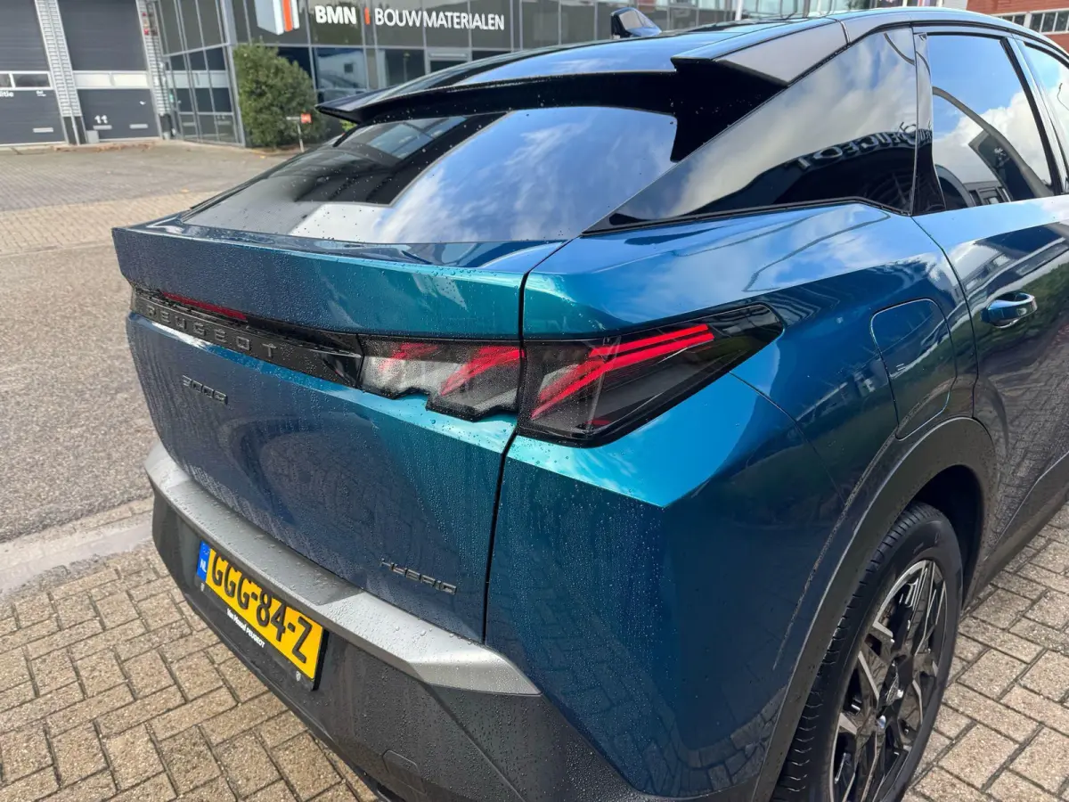 1.2 Hybrid 136 GT