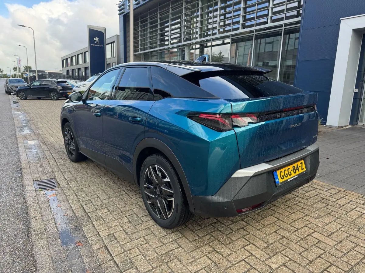 1.2 Hybrid 136 GT
