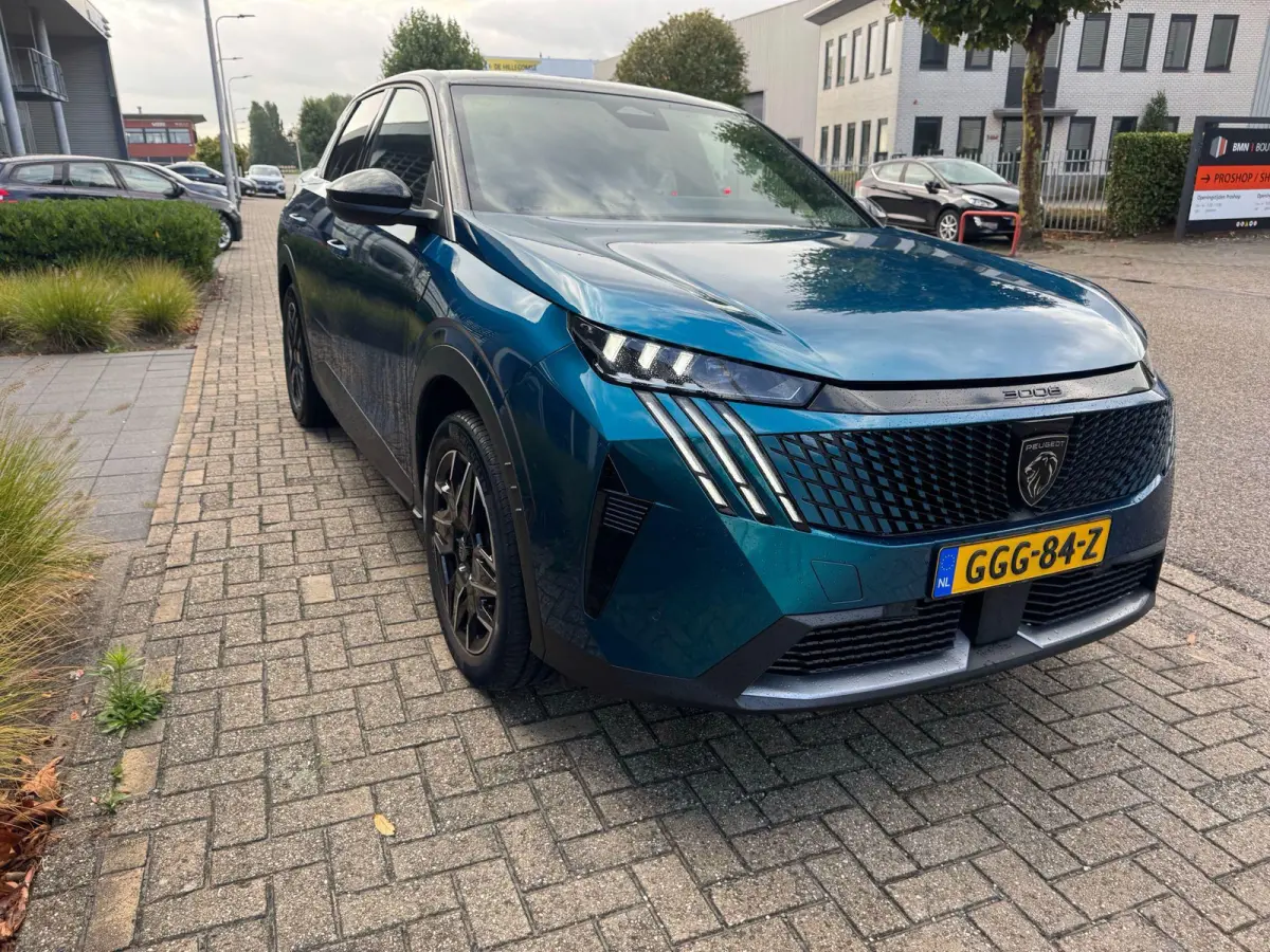 1.2 Hybrid 136 GT
