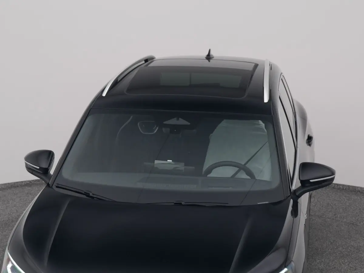 1.5 eHybrid R-Line NEW | PANO | 360° | HUD | ADAPTIVE | STOELMASSAGE | STOEL- EN STUURVERW. | TREKHAAK