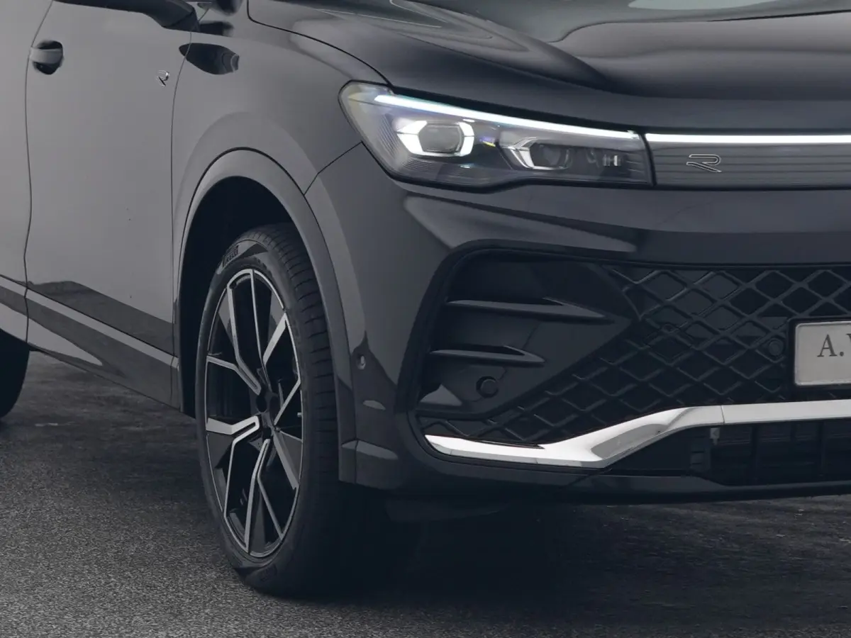 1.5 eHybrid R-Line NEW | PANO | 360° | HUD | ADAPTIVE | STOELMASSAGE | STOEL- EN STUURVERW. | TREKHAAK