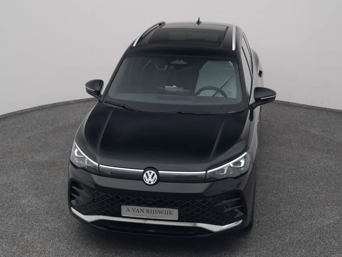 1.5 eHybrid R-Line NEW | PANO | 360° | HUD | ADAPTIVE | STOELMASSAGE | STOEL- EN STUURVERW. | TREKHAAK
