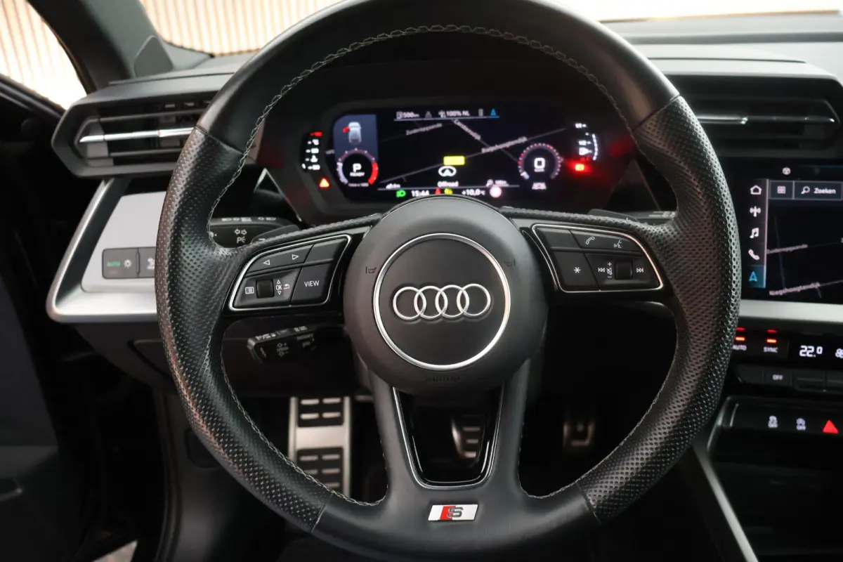 30 TFSI 110pk S edition LED Keyless Navigatie Climate control Carplay 2x S-Line