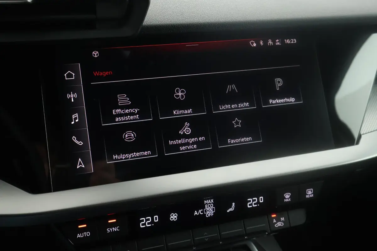 30 TFSI 110pk S edition LED Keyless Navigatie Climate control Carplay 2x S-Line