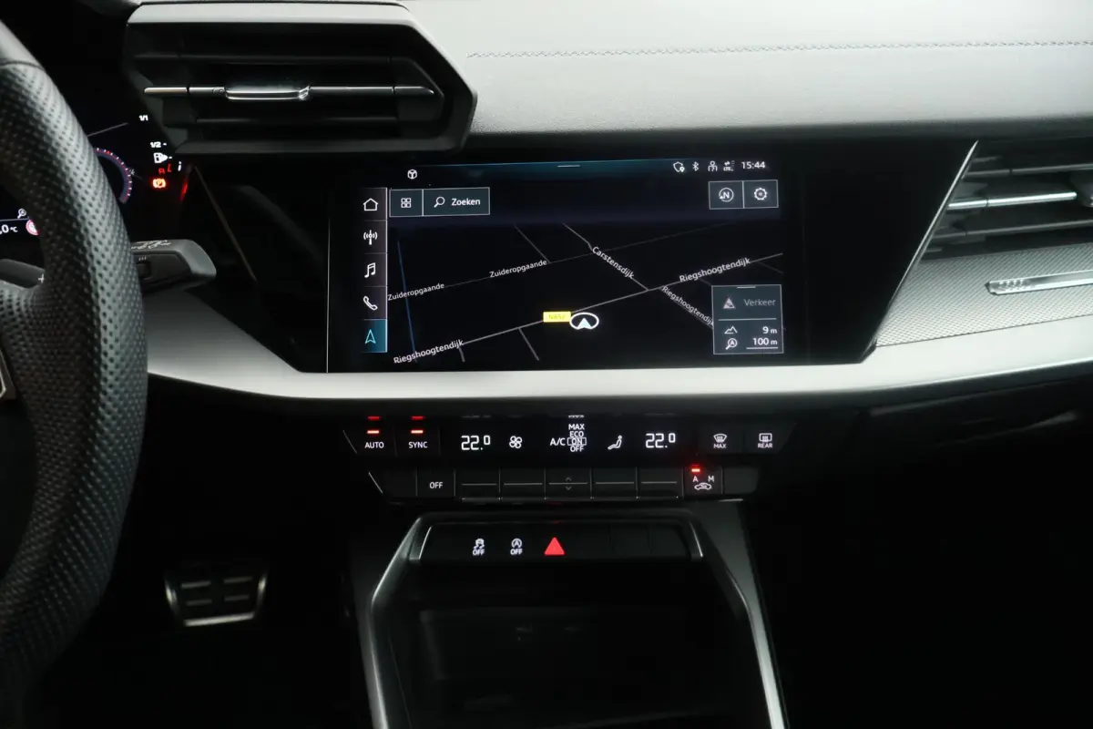 30 TFSI 110pk S edition LED Keyless Navigatie Climate control Carplay 2x S-Line