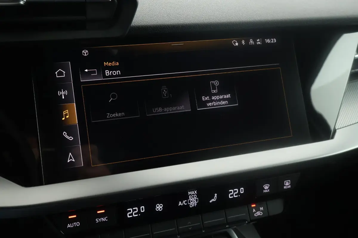 30 TFSI 110pk S edition LED Keyless Navigatie Climate control Carplay 2x S-Line
