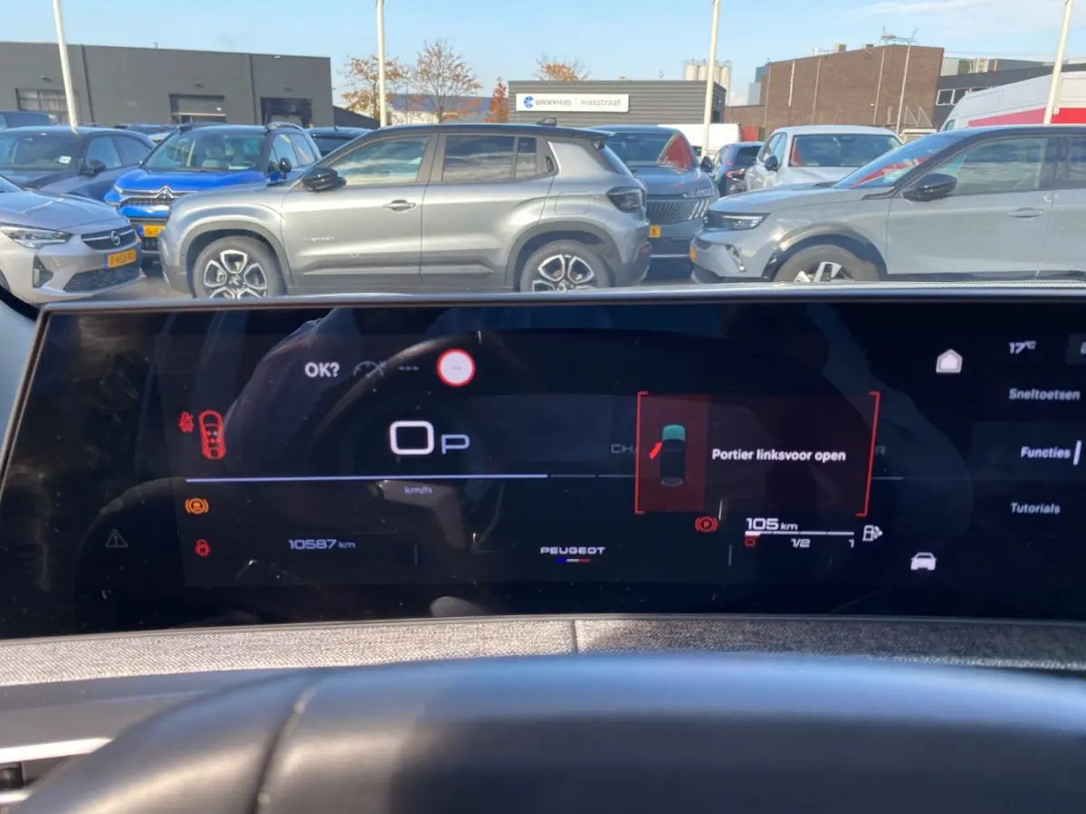 1.2 Hybrid 145 Allure tot 8 Jaar Garantie! | Achteruitrijcamera | Navigatie | Draadloos Apple Carplay & Android Auto | !!