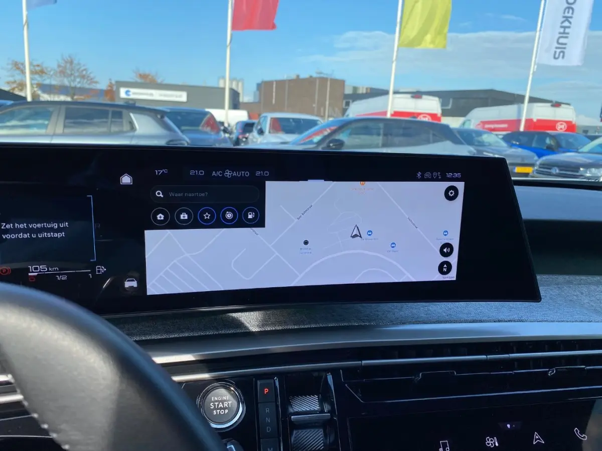 1.2 Hybrid 145 Allure tot 8 Jaar Garantie! | Achteruitrijcamera | Navigatie | Draadloos Apple Carplay & Android Auto | !!
