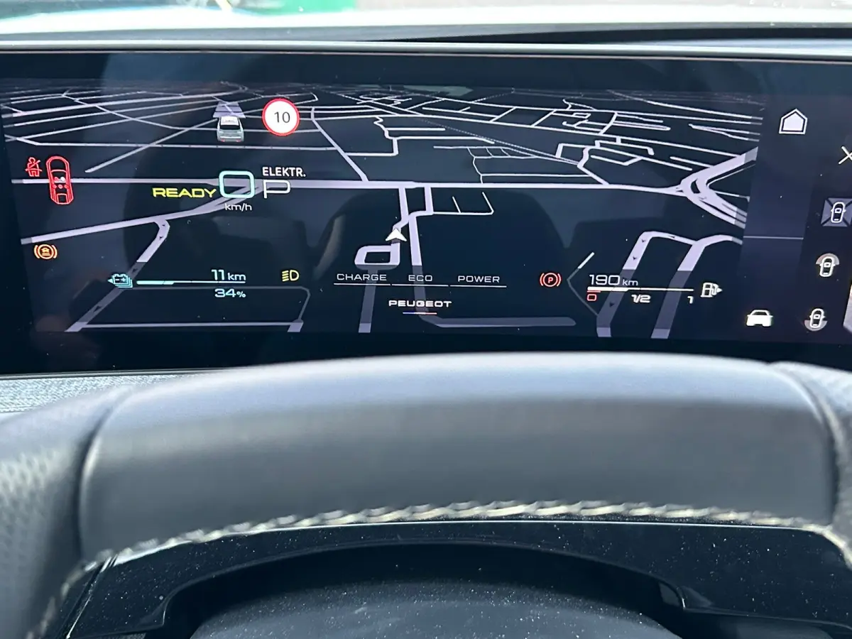1.6 plug-in Hybrid 195 GT 20" Lichtmetaal | Focal | Massage | 360° camera | Adaptive Cruise | 7,4 kW lader | Achterstoelen verwarmd | Achteruitrij assistent