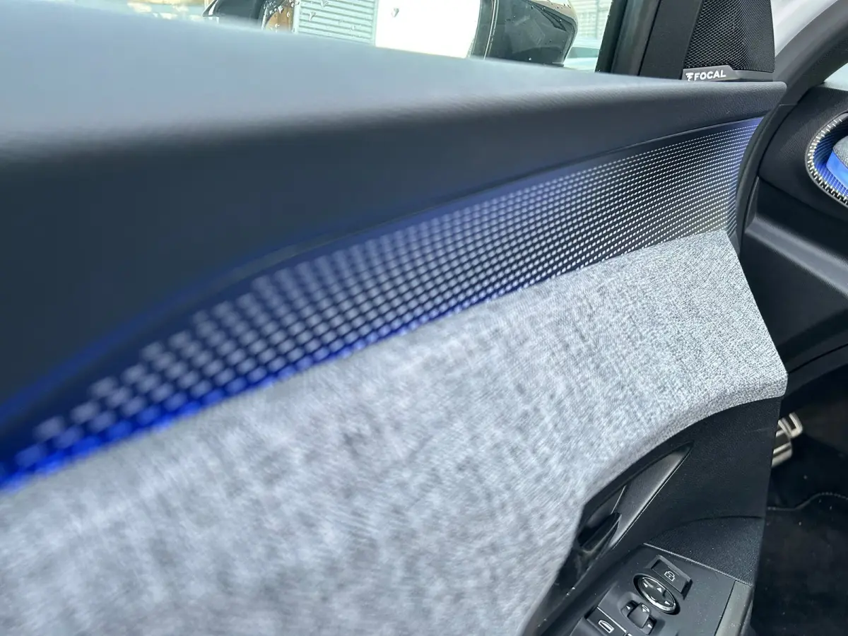 1.6 plug-in Hybrid 195 GT 20" Lichtmetaal | Focal | Massage | 360° camera | Adaptive Cruise | 7,4 kW lader | Achterstoelen verwarmd | Achteruitrij assistent