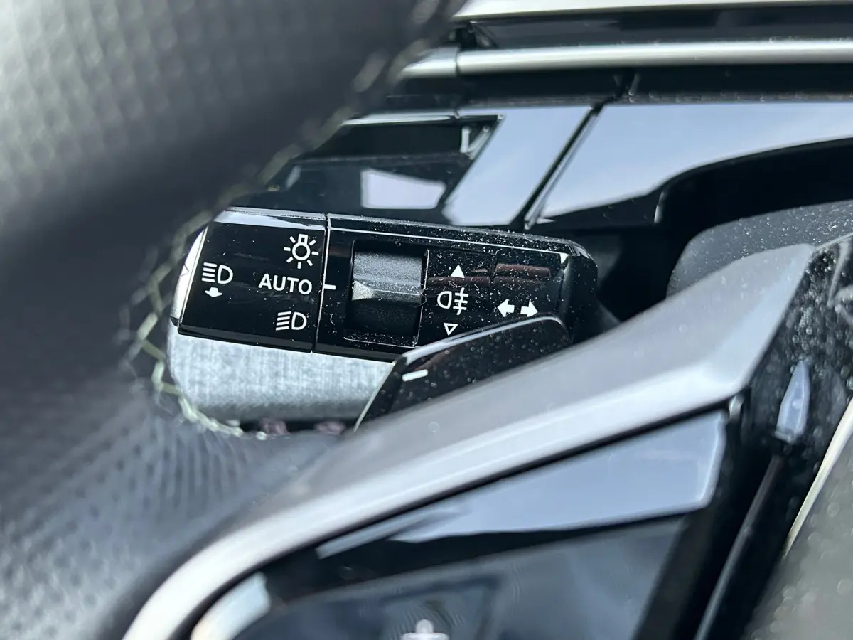 1.6 plug-in Hybrid 195 GT 20" Lichtmetaal | Focal | Massage | 360° camera | Adaptive Cruise | 7,4 kW lader | Achterstoelen verwarmd | Achteruitrij assistent