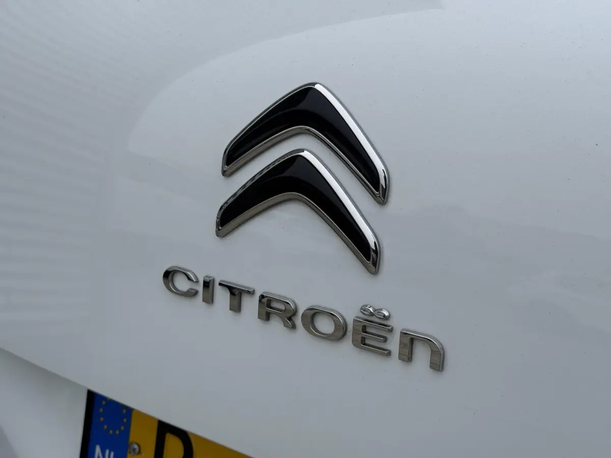 1.2 PureTech S&S Shine 1e Eigenaar|Navi|Camera|Carplay|D-riem vv in 2023| Clima|Cruise|APK tot 04-2027