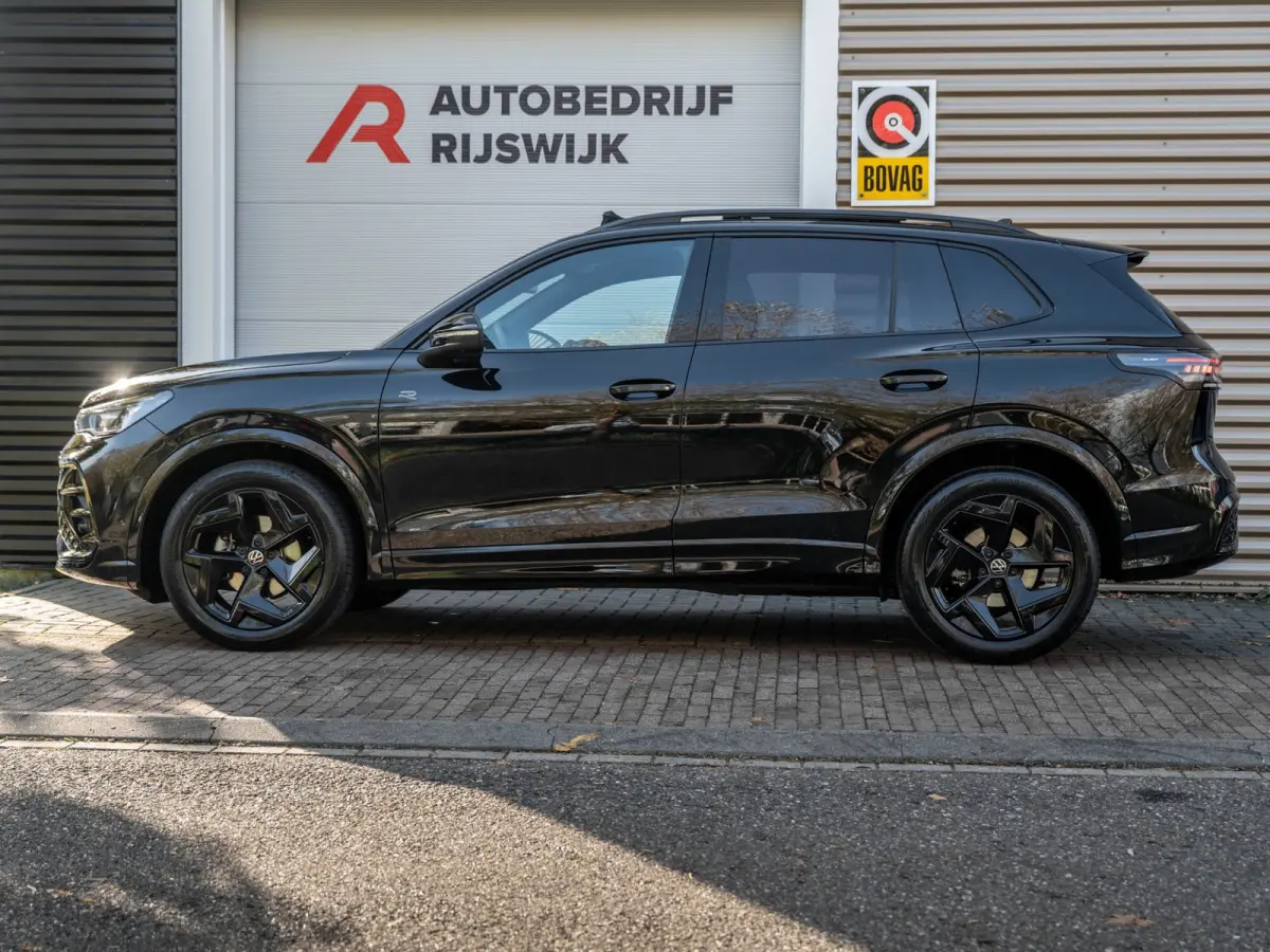 1.5 eTSI R-Line Edition Pano/360/Matrix/Massage