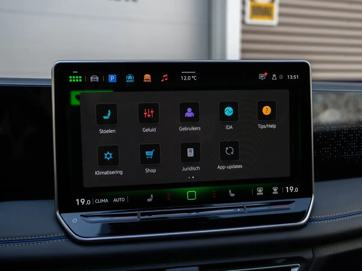 1.5 eTSI R-Line Edition Pano/360/Matrix/Massage