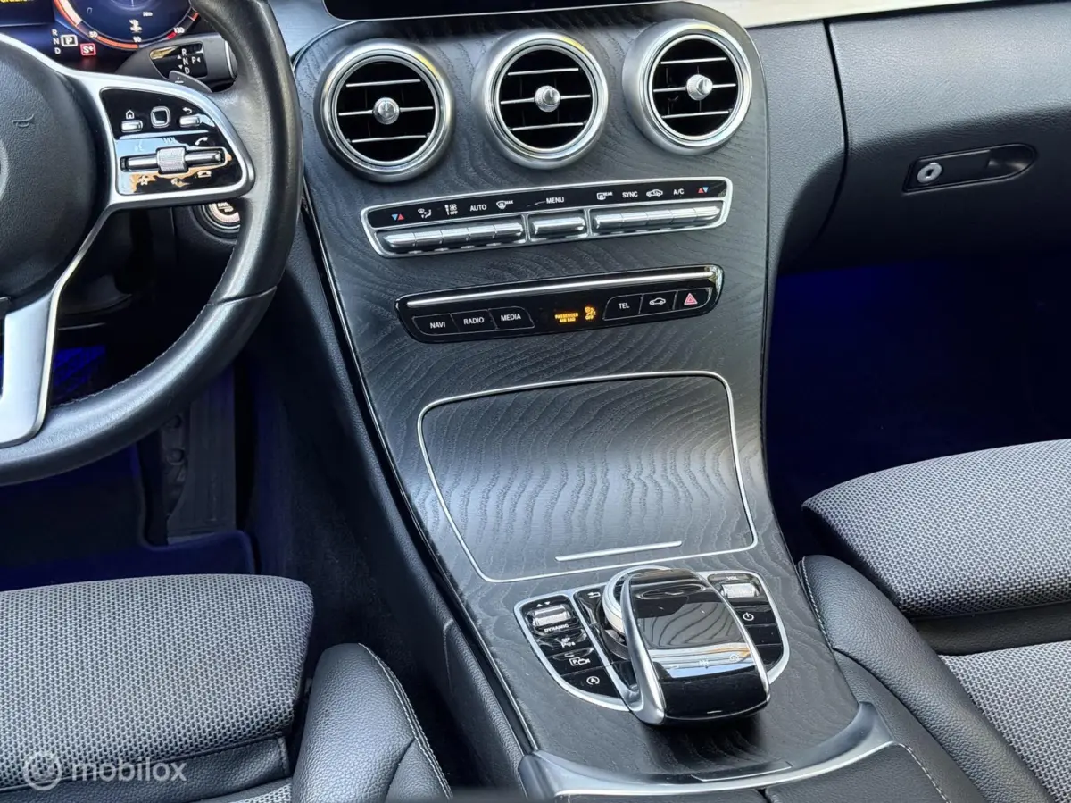180 d AMG |Virtual Cocpit|Camera|Burmester