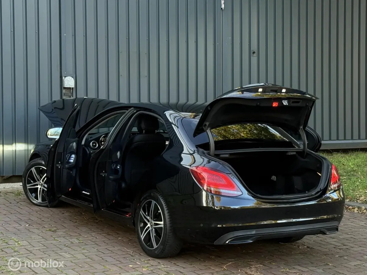 180 d AMG |Virtual Cocpit|Camera|Burmester