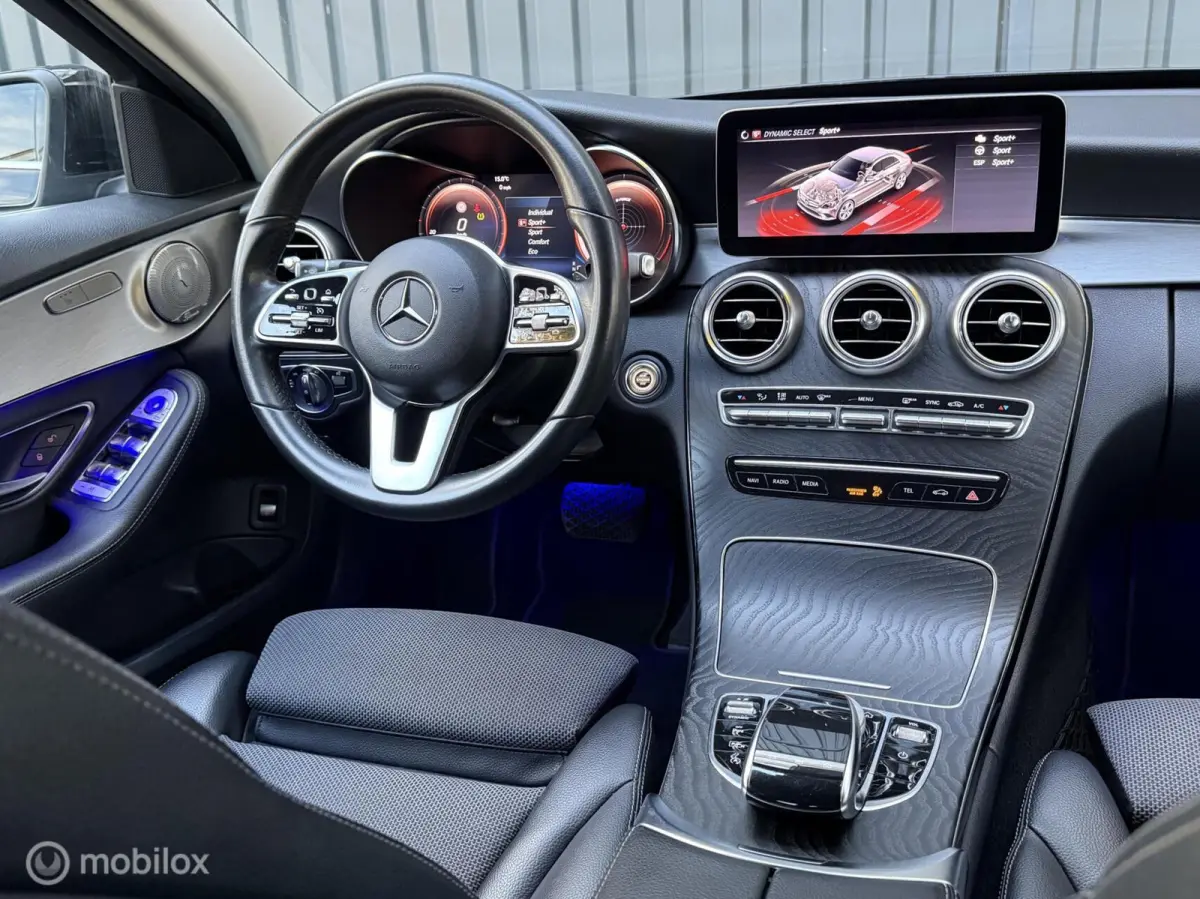 180 d AMG |Virtual Cocpit|Camera|Burmester
