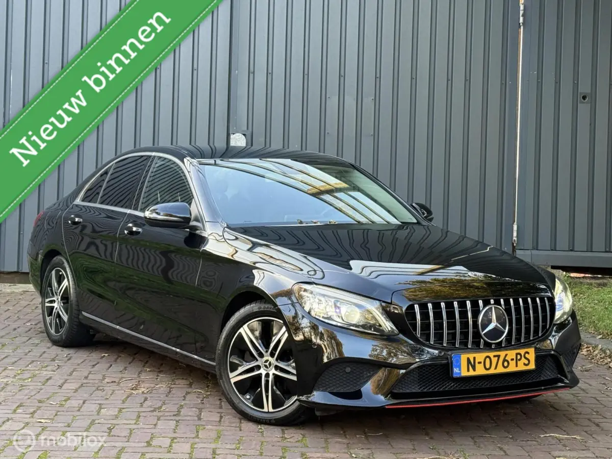 180 d AMG |Virtual Cocpit|Camera|Burmester