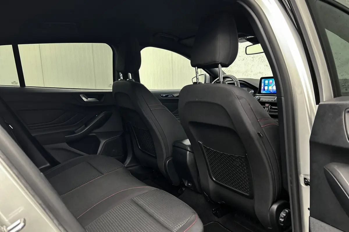 1.0 EcoBoost Hybrid ST Line | Camera | Apple Carplay | LED koplampen