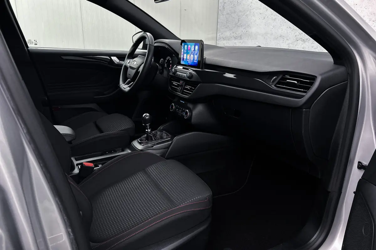 1.0 EcoBoost Hybrid ST Line | Camera | Apple Carplay | LED koplampen