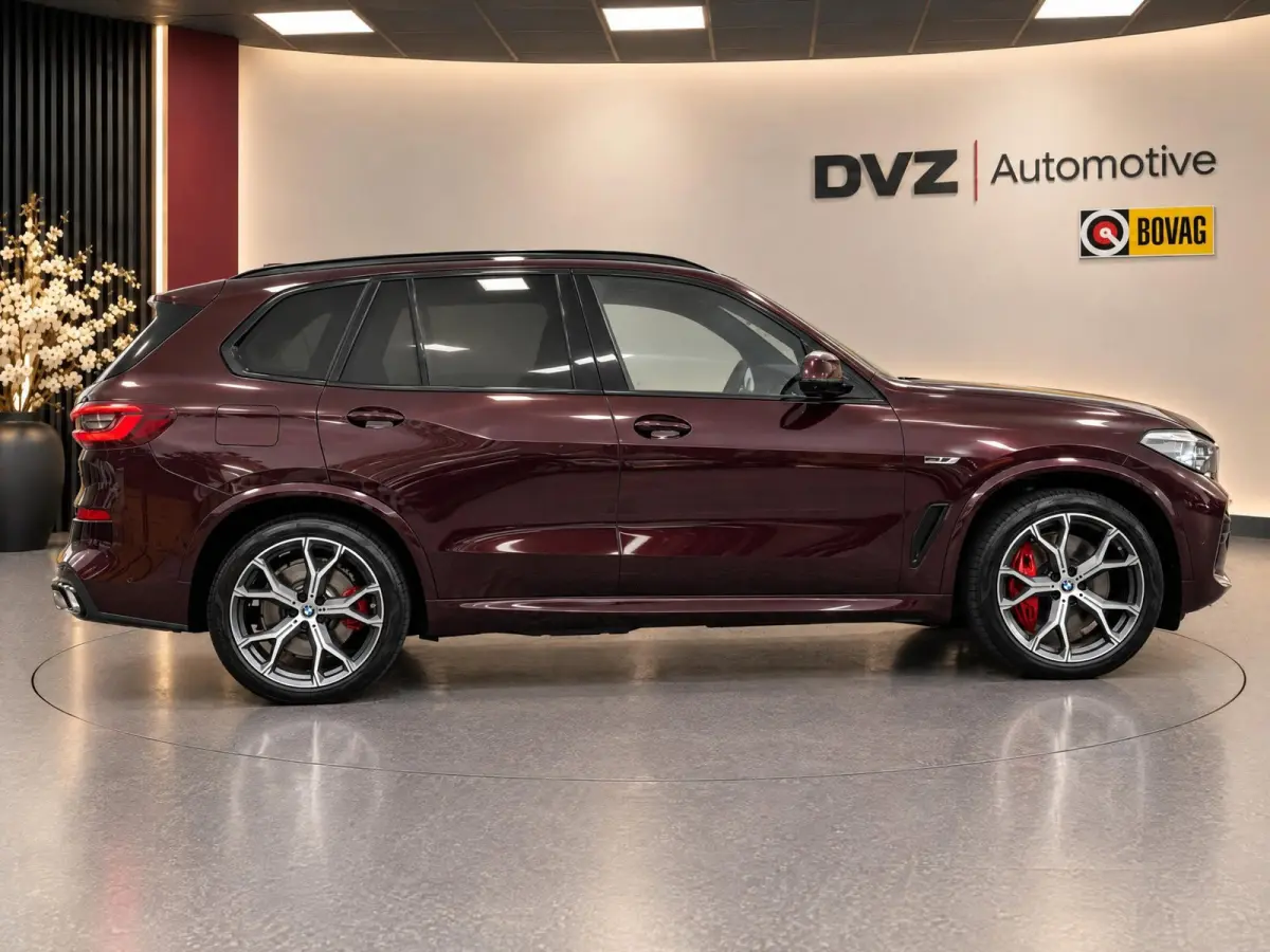 XDrive45e High Executive | M-Sport | Individual | Alcantara | Laser | Trekhaak | SOH 92% | BTW