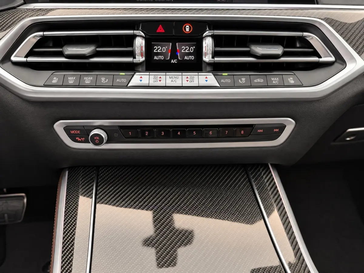 XDrive45e High Executive | M-Sport | Individual | Alcantara | Laser | Trekhaak | SOH 92% | BTW